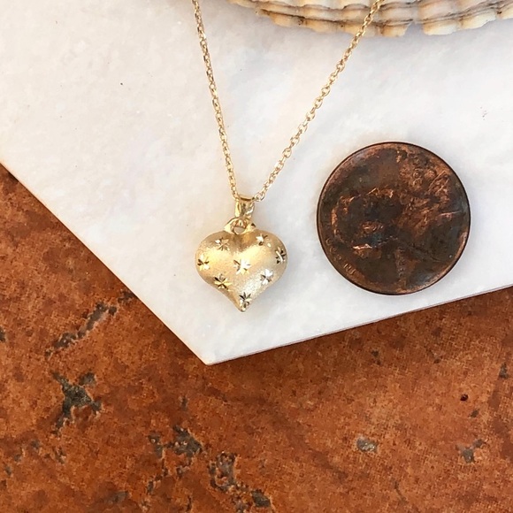 {TRADE} 10K Yellow Gold Satin Star Engraved Puffed Heart Pendant - Picture 1 of 5